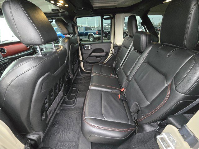 Used 2022 Jeep Wrangler Unlimited Rubicon w/ LED Lighting Group AWD/4WD image 19
