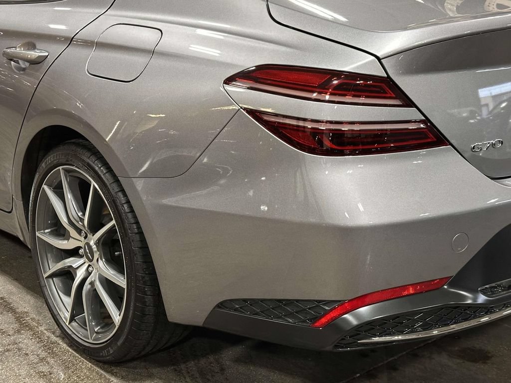 Used 2023 Genesis G70 2.0T AWD/4WD image 10