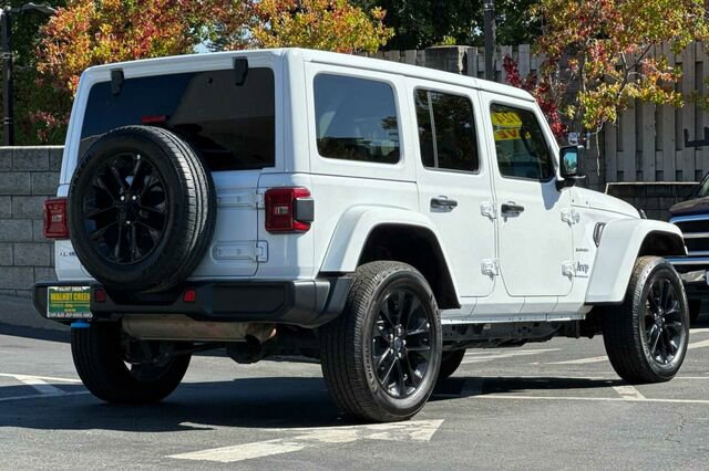 Used 2024 Jeep Wrangler Unlimited Sahara AWD/4WD image 4