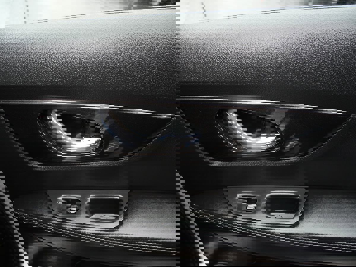 Used 2017 Nissan Rogue S image 26