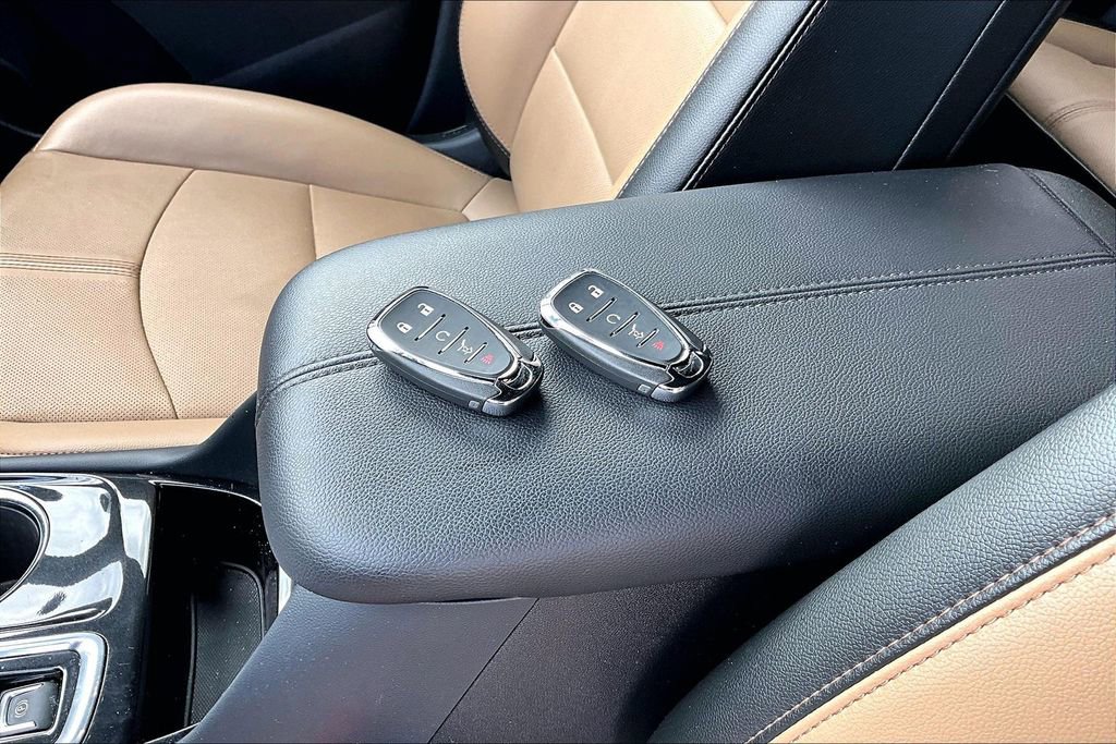 Used 2024 Chevrolet Equinox Premier image 10