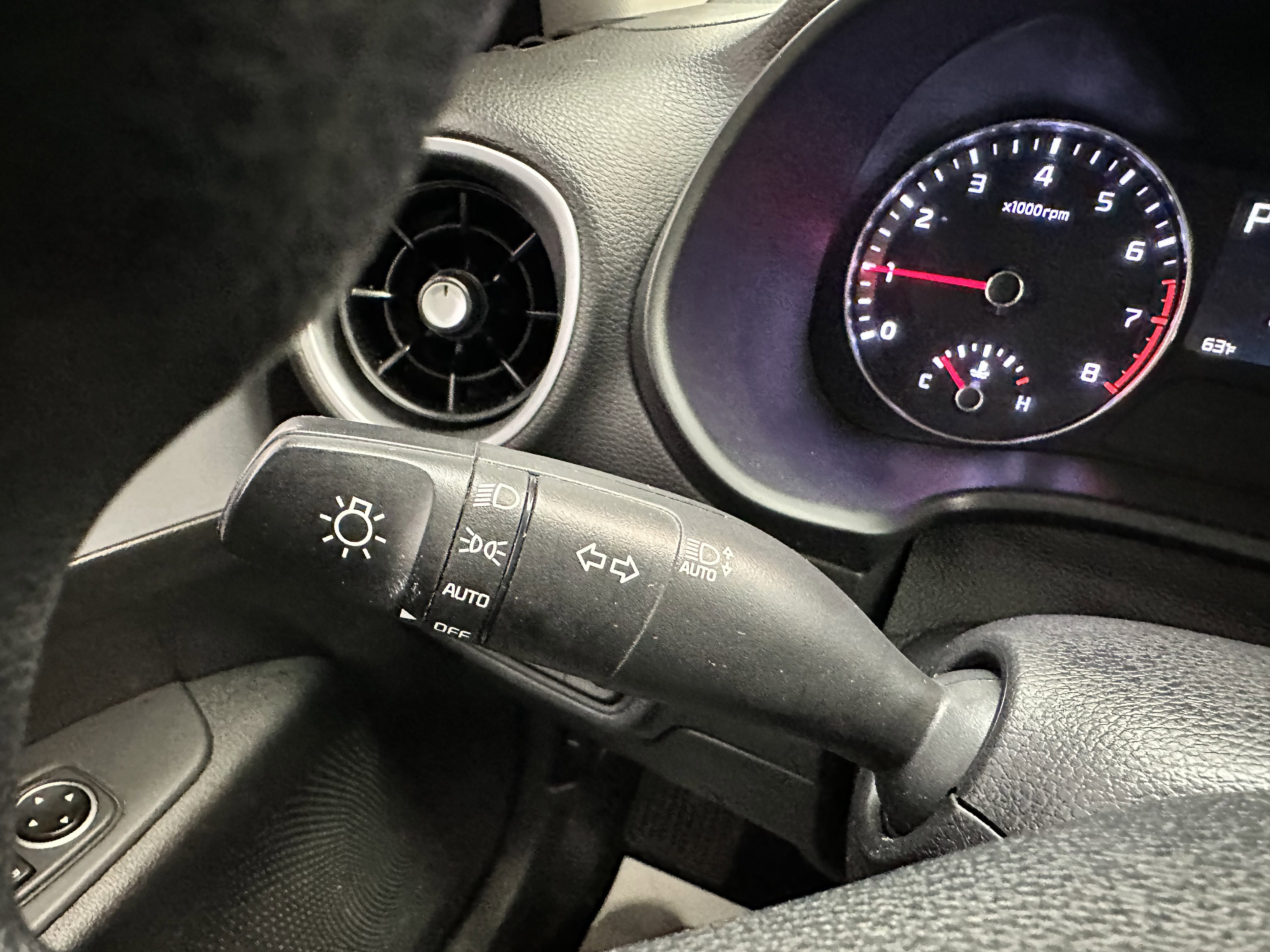 Used 2024 Kia Forte LXS image 35