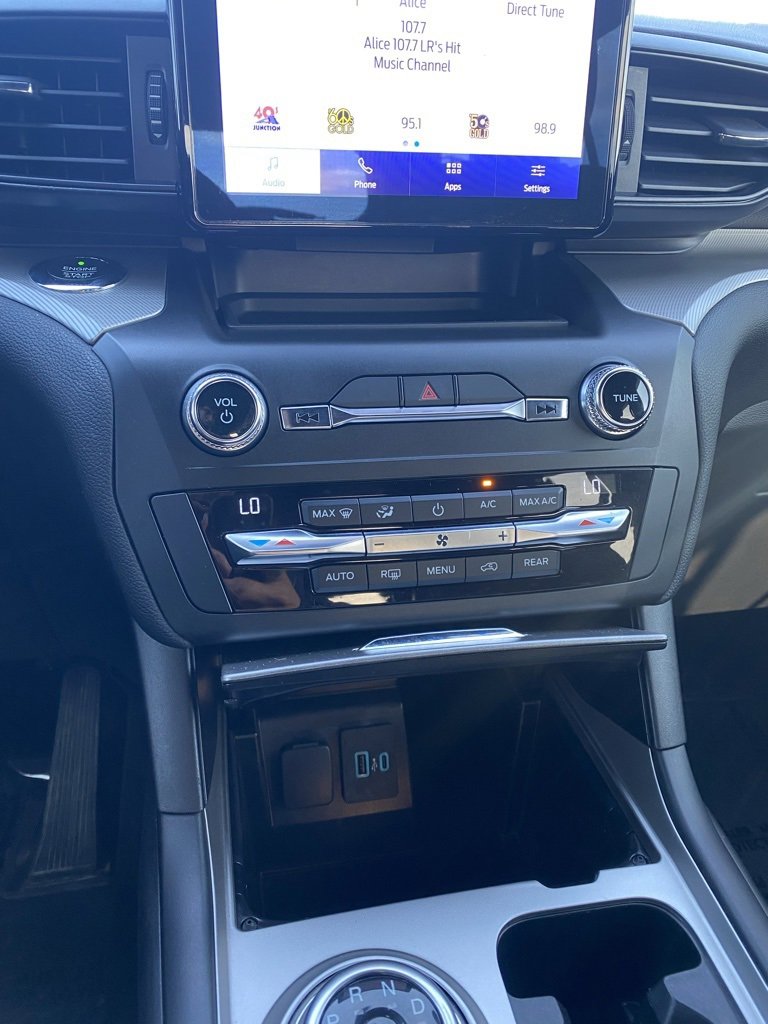 Certified 2020 Ford Explorer XLT image 18