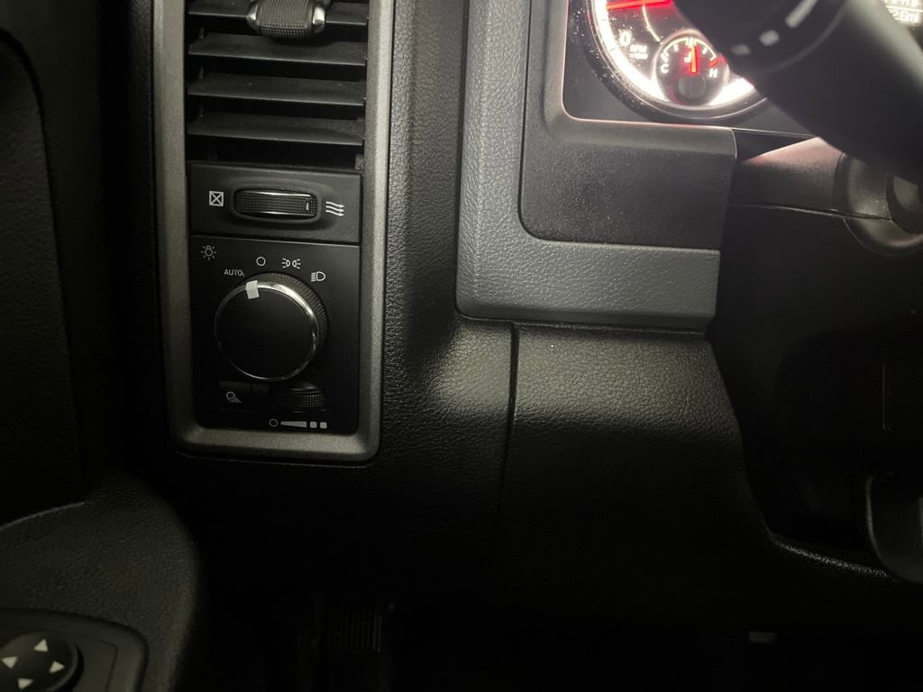 Used 2018 RAM 2500 Tradesman w/ Chrome Appearance Group image 49