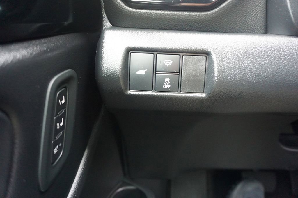 Used 2024 Honda Pilot TrailSport image 5