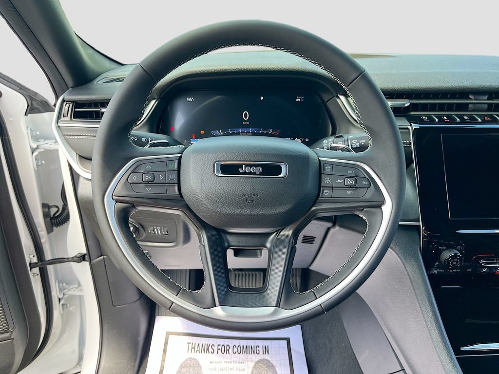New 2026 Jeep Grand Cherokee Laredo AWD/4WD image 11