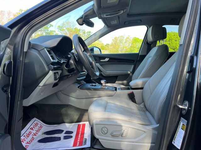 Used 2019 Audi Q5 2.0T Premium w/ Convenience Package image 12