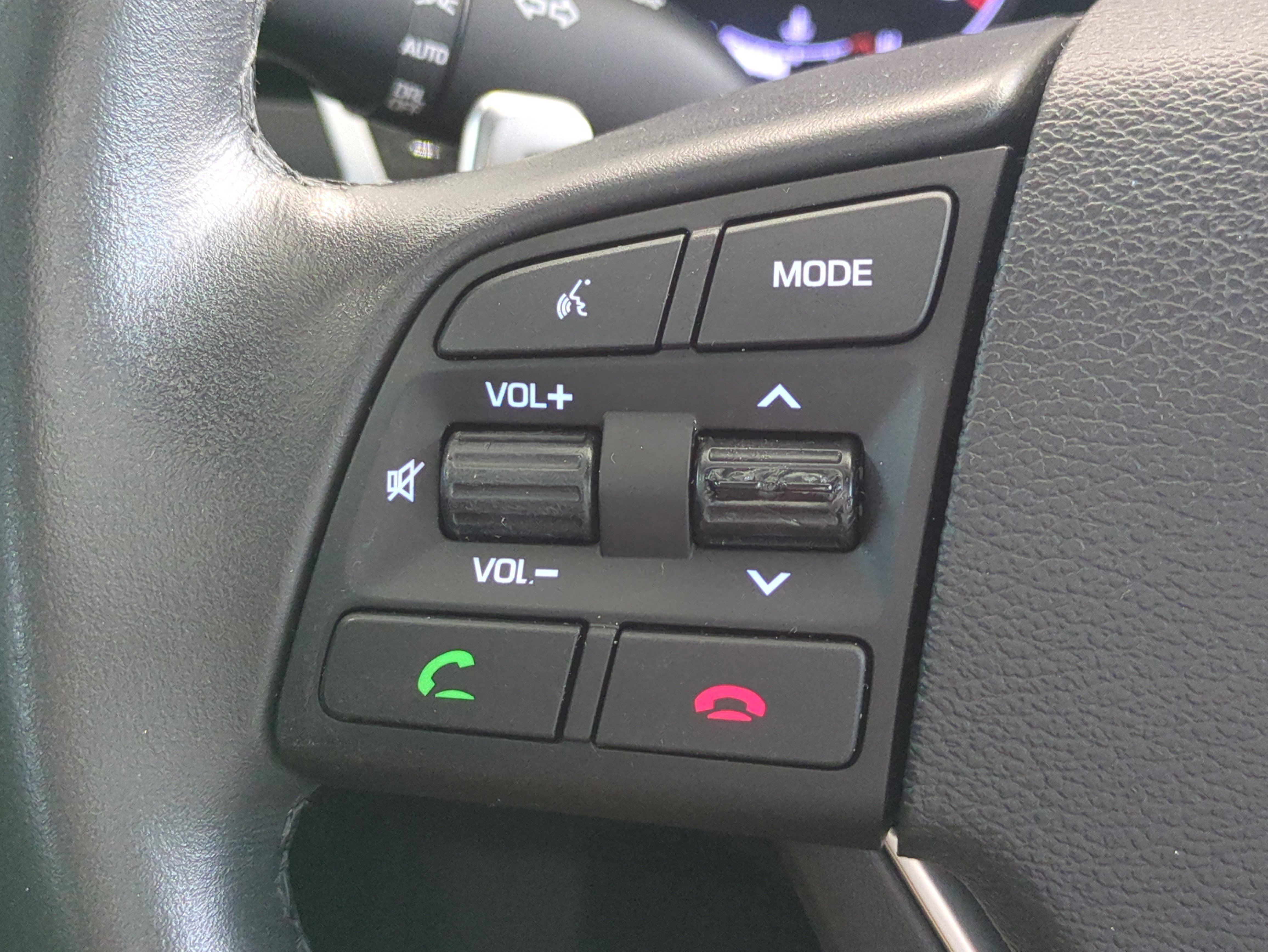 Used 2017 Genesis G80 3.8 image 25