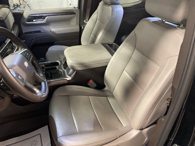 Used 2023 Chevrolet Silverado 1500 LTZ w/ LTZ Premium Package image 16