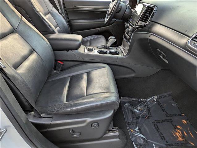 Used 2022 Jeep Grand Cherokee Limited image 21