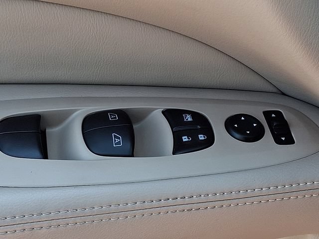 Used 2017 Nissan Pathfinder SL w/ SL Tech Package FWD image 21