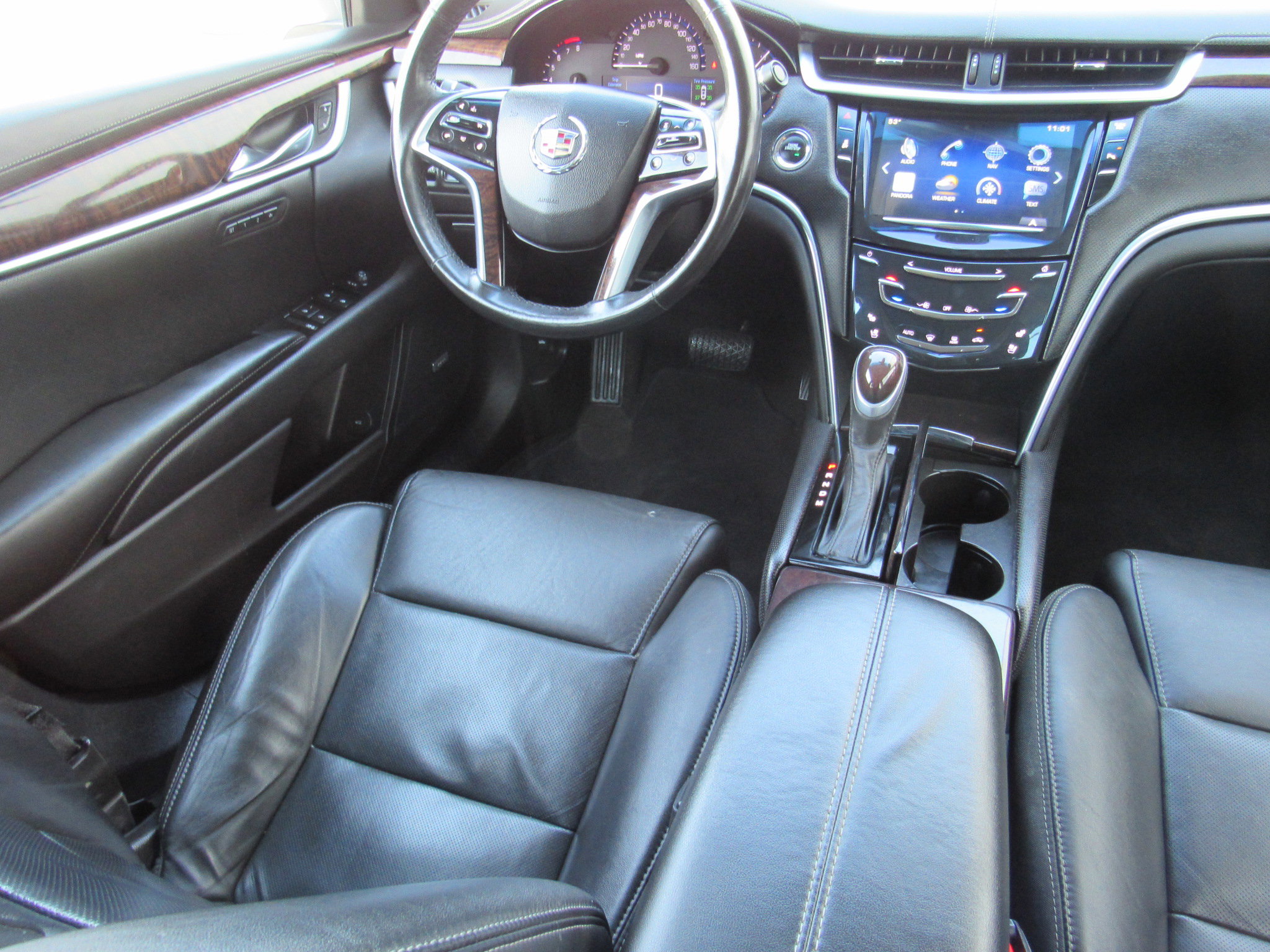 Used 2015 Cadillac XTS Luxury image 19