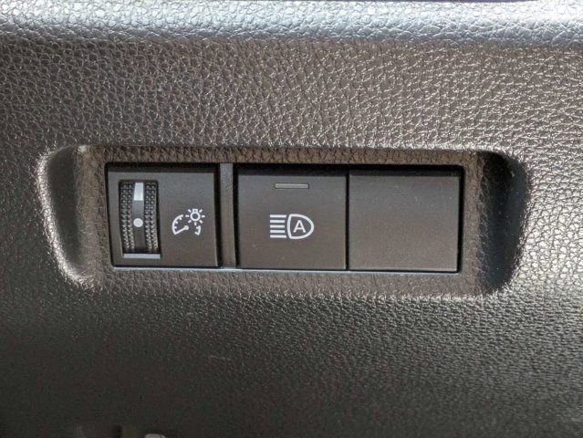 Used 2023 Toyota RAV4 LE AWD/4WD image 24