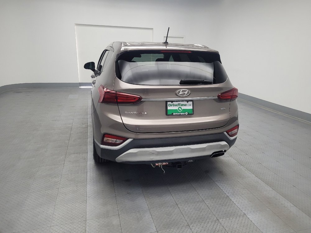 Used 2019 Hyundai Santa Fe SE image 6