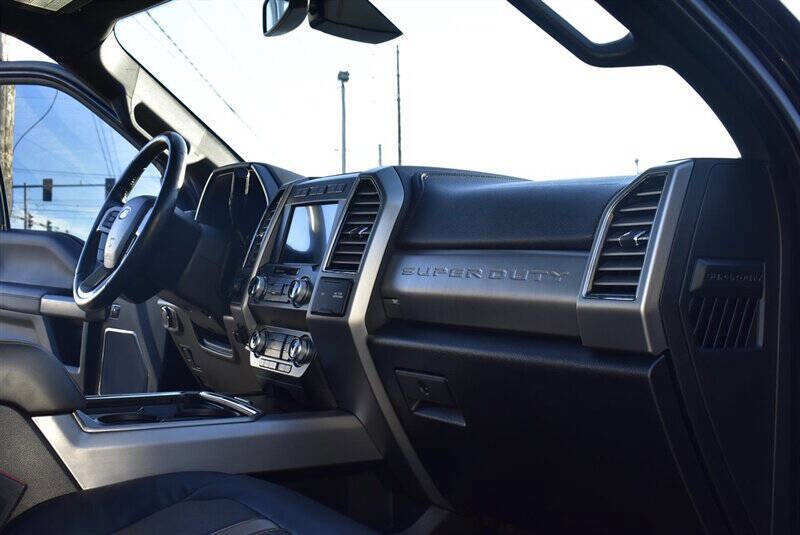 Used 2019 Ford F350 Platinum w/ Platinum Ultimate Package image 30