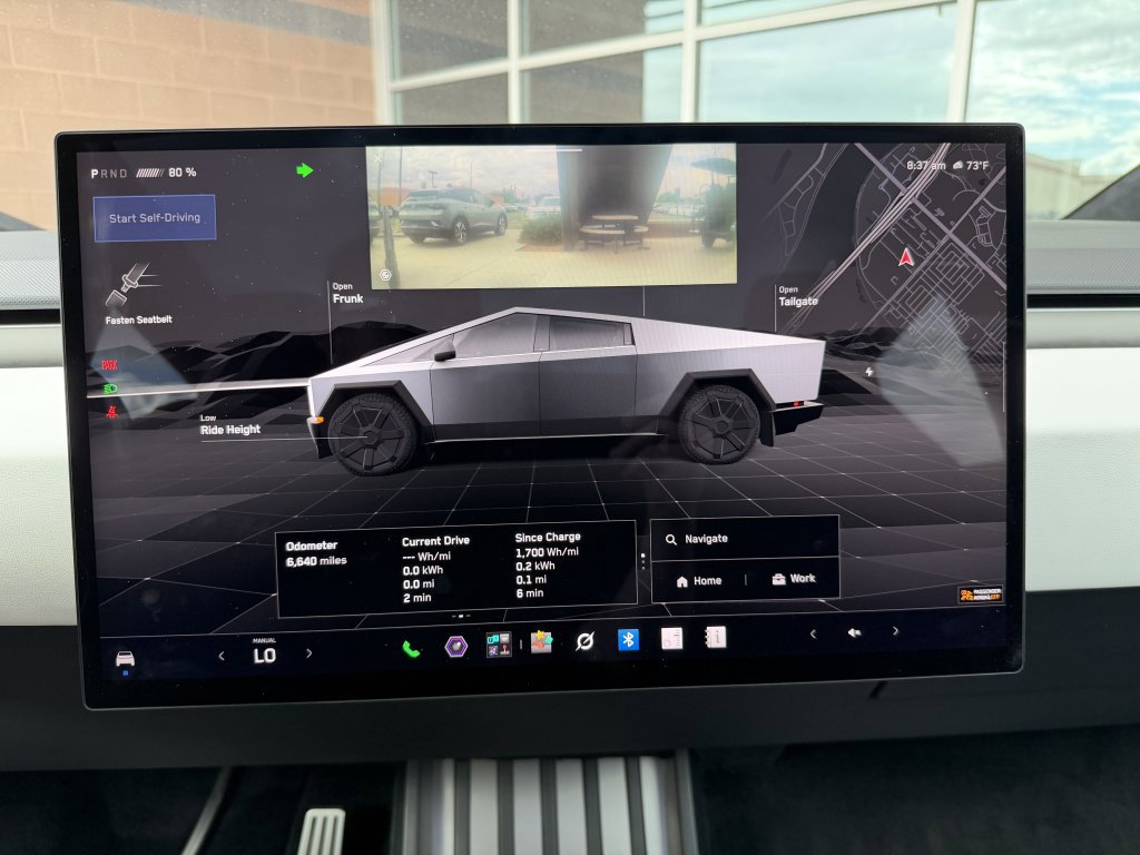 Used 2024 Tesla Cybertruck AWD Crew Cab image 28