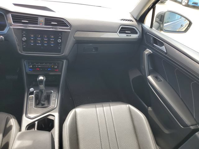 Used 2023 Volkswagen Tiguan SE FWD image 32