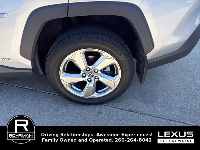 Used 2019 Toyota RAV4 Limited w/ Carpet Mat Package AWD/4WD image 5