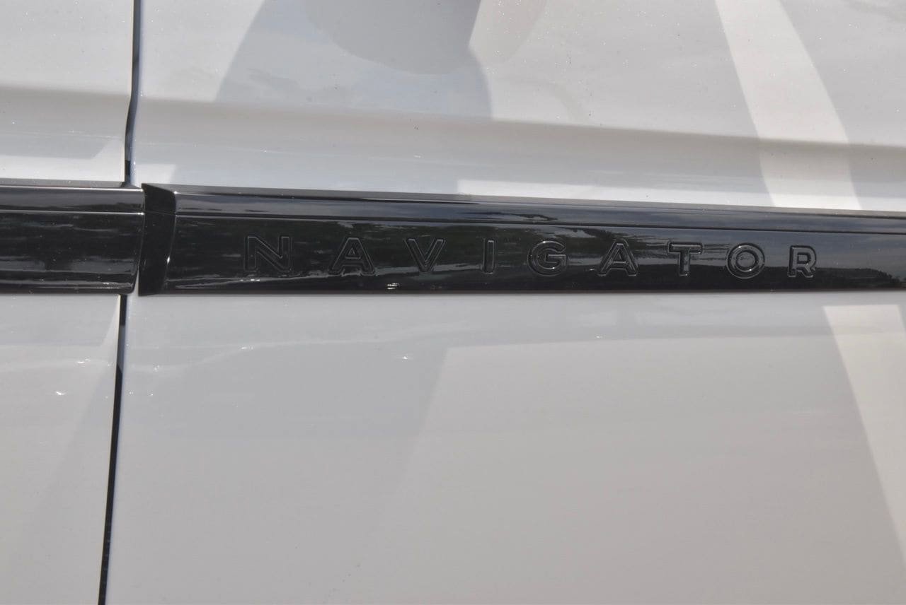 New 2026 Lincoln Navigator L Reserve w/ Jet Appearance Package AWD/4WD image 44