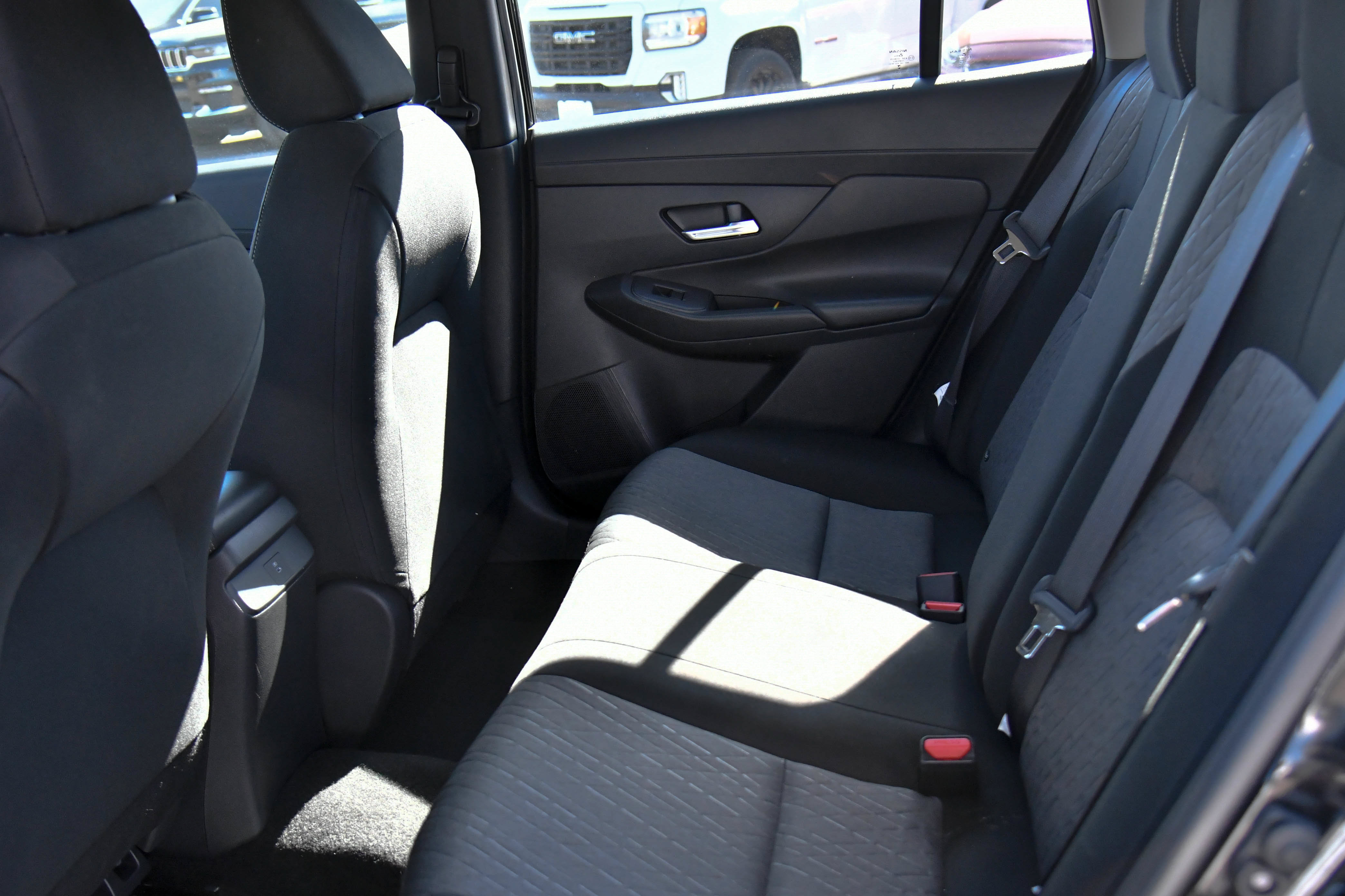 Used 2026 Nissan Sentra SV w/ Floor Mat Package FWD image 35