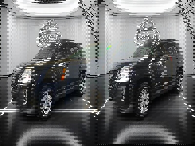 Used 2015 GMC Terrain SLE image 1