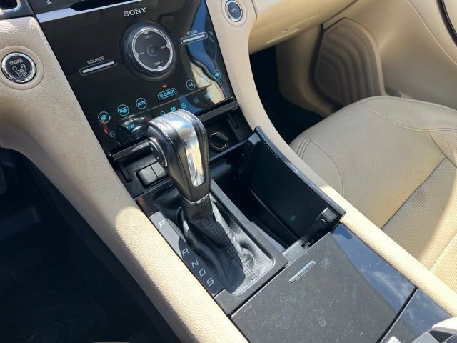 Used 2016 Ford Taurus Limited w/ Equipment Group 301A AWD/4WD image 19