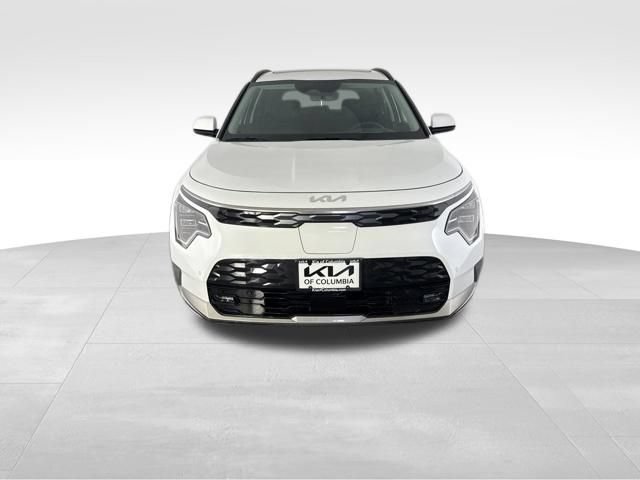 Certified 2024 Kia Niro Wave w/ Wave Preserve Package FWD image 3