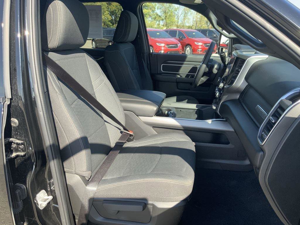 Used 2025 RAM 3500 Big Horn image 68