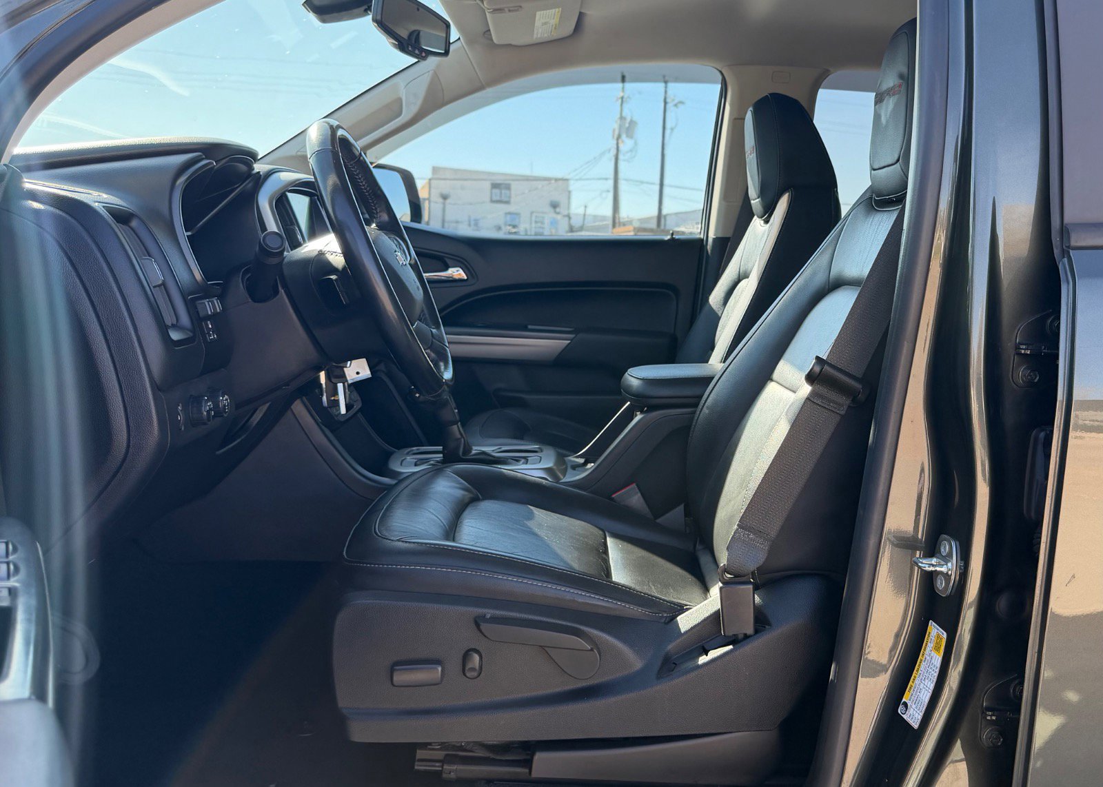 Used 2018 Chevrolet Colorado ZR2 image 15