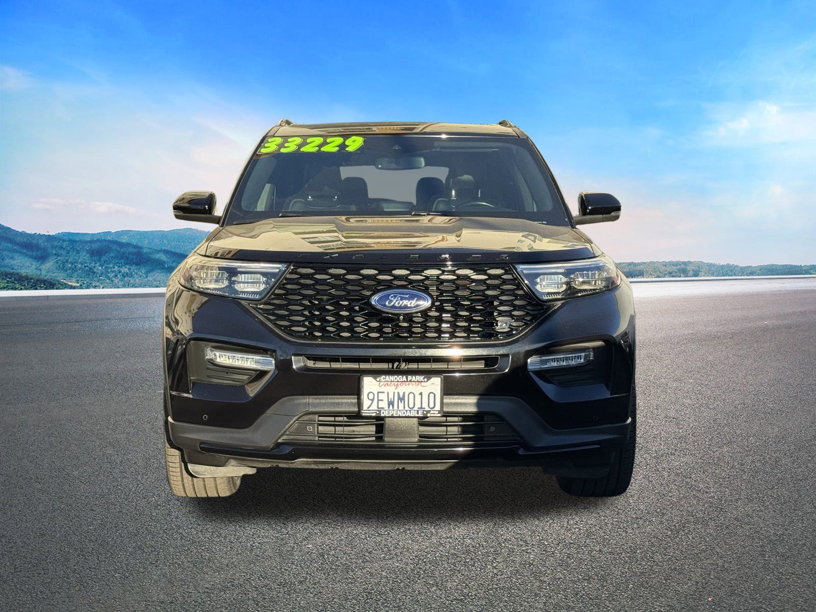 Used 2020 Ford Explorer ST w/ ST Street Pack image 3