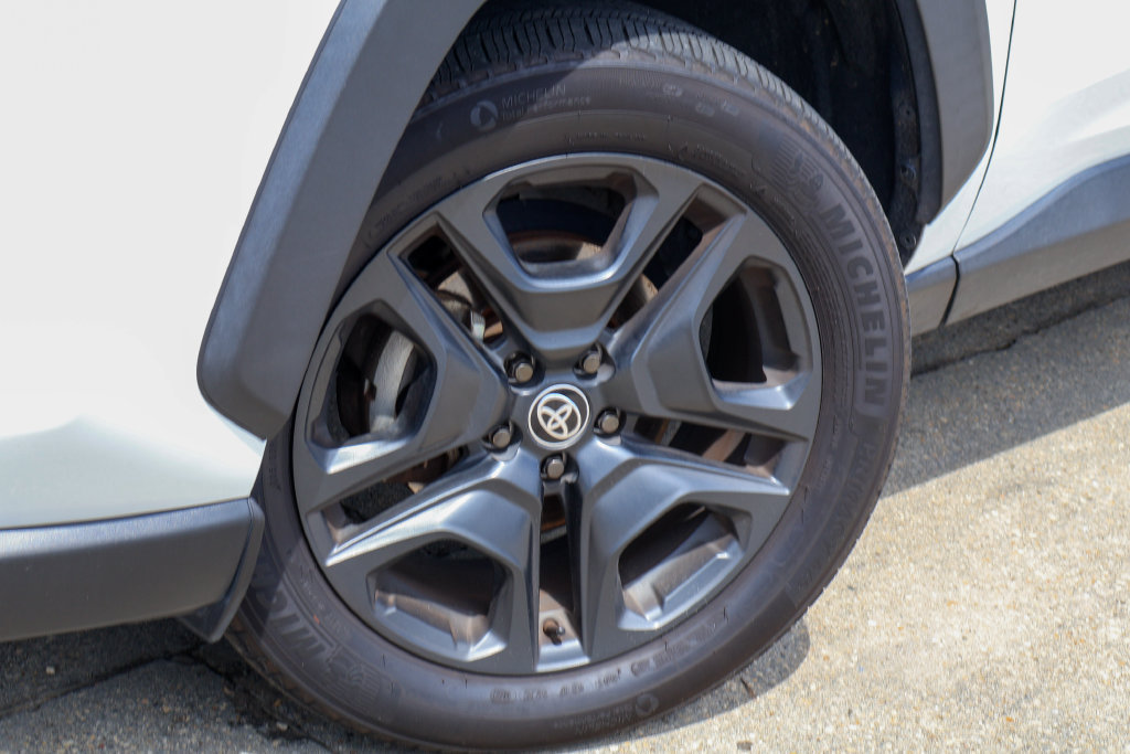 Used 2023 Toyota RAV4 Adventure AWD/4WD image 28