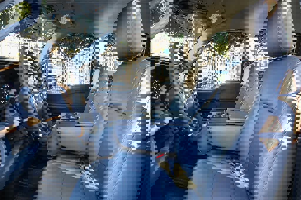 New 2024 Ford F350 XL w/ 360-Degree Camera Package image 17