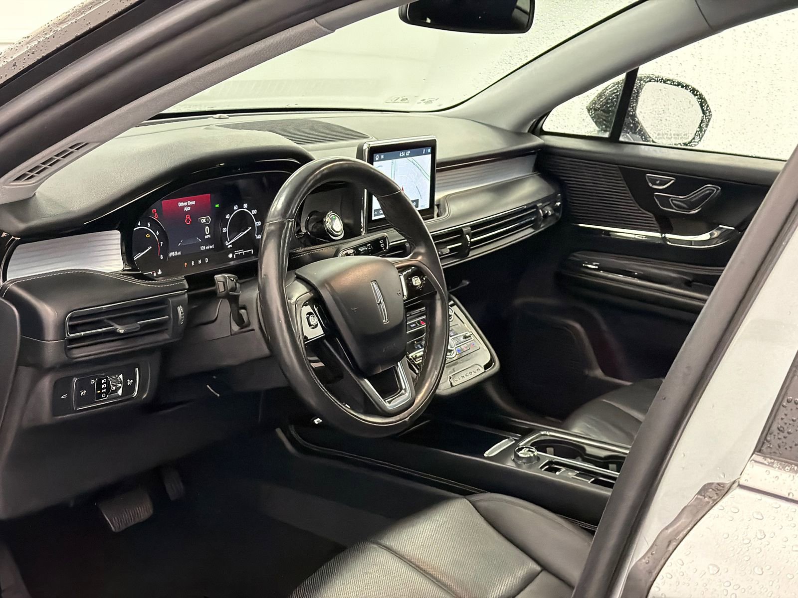 Used 2022 Lincoln Corsair AWD w/ Premium Package image 15