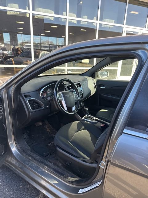 Used 2012 Chrysler 200 Touring image 13