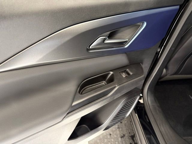 New 2026 Chevrolet Equinox EV LT FWD image 19