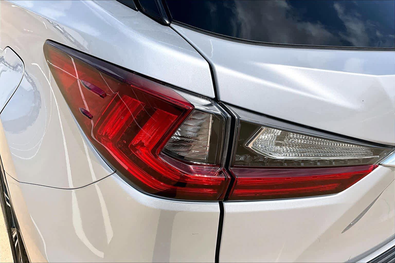 Used 2019 Lexus RX 350 FWD w/ Premium Package image 27