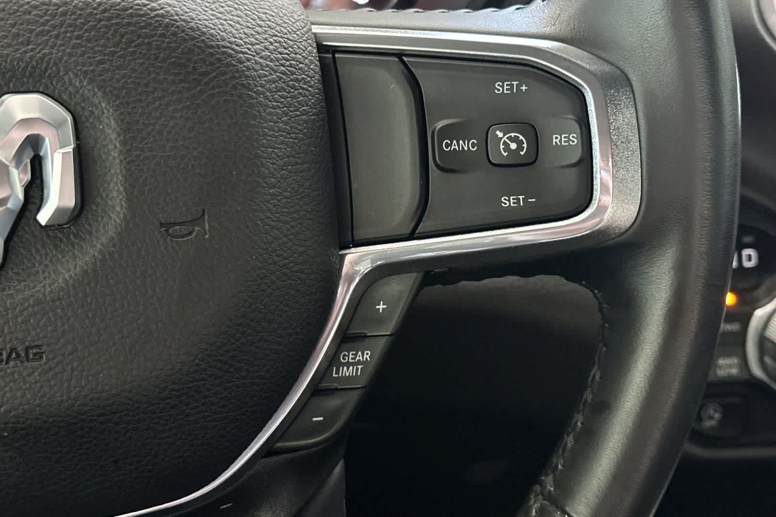 Used 2023 RAM 1500 Laramie AWD/4WD image 27