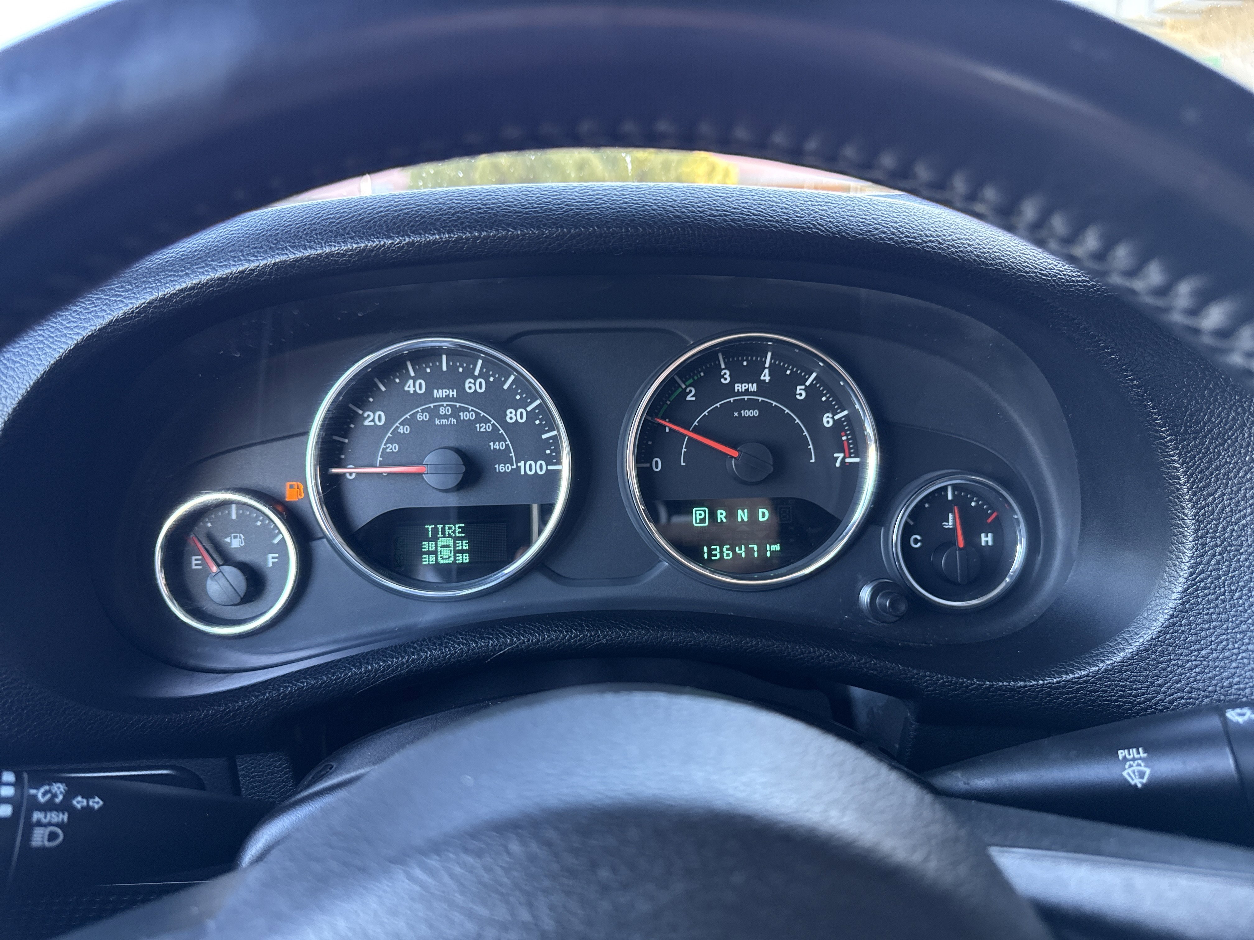 Used 2015 Jeep Wrangler Unlimited Rubicon w/ Connectivity Group image 21