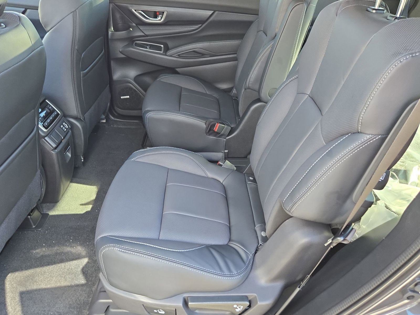 New 2025 Subaru Ascent Limited image 11