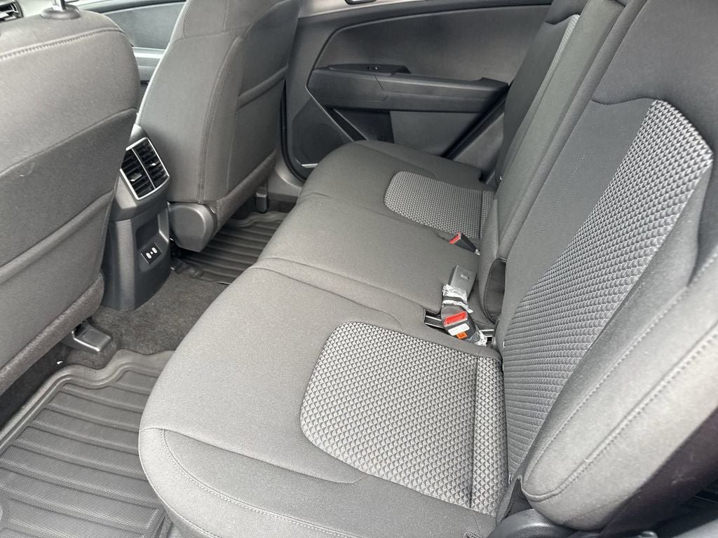 New 2026 Kia Sportage LX FWD image 24