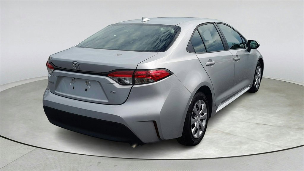 Used 2023 Toyota Corolla LE image 6