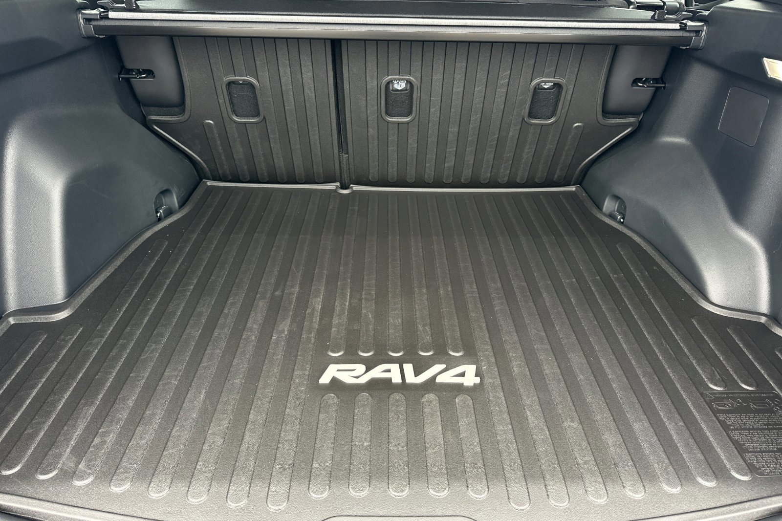 Certified 2025 Toyota RAV4 SE image 15