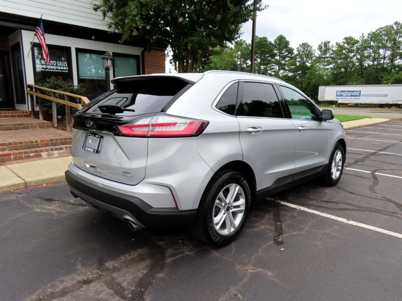 Used 2019 Ford Edge SEL image 8