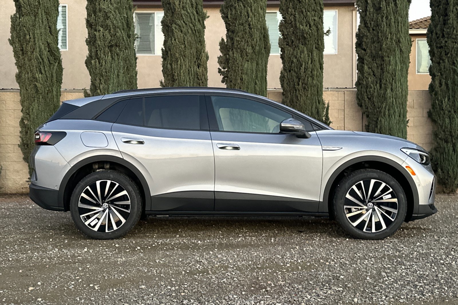 New 2026 Volkswagen ID.4 Pro image 3