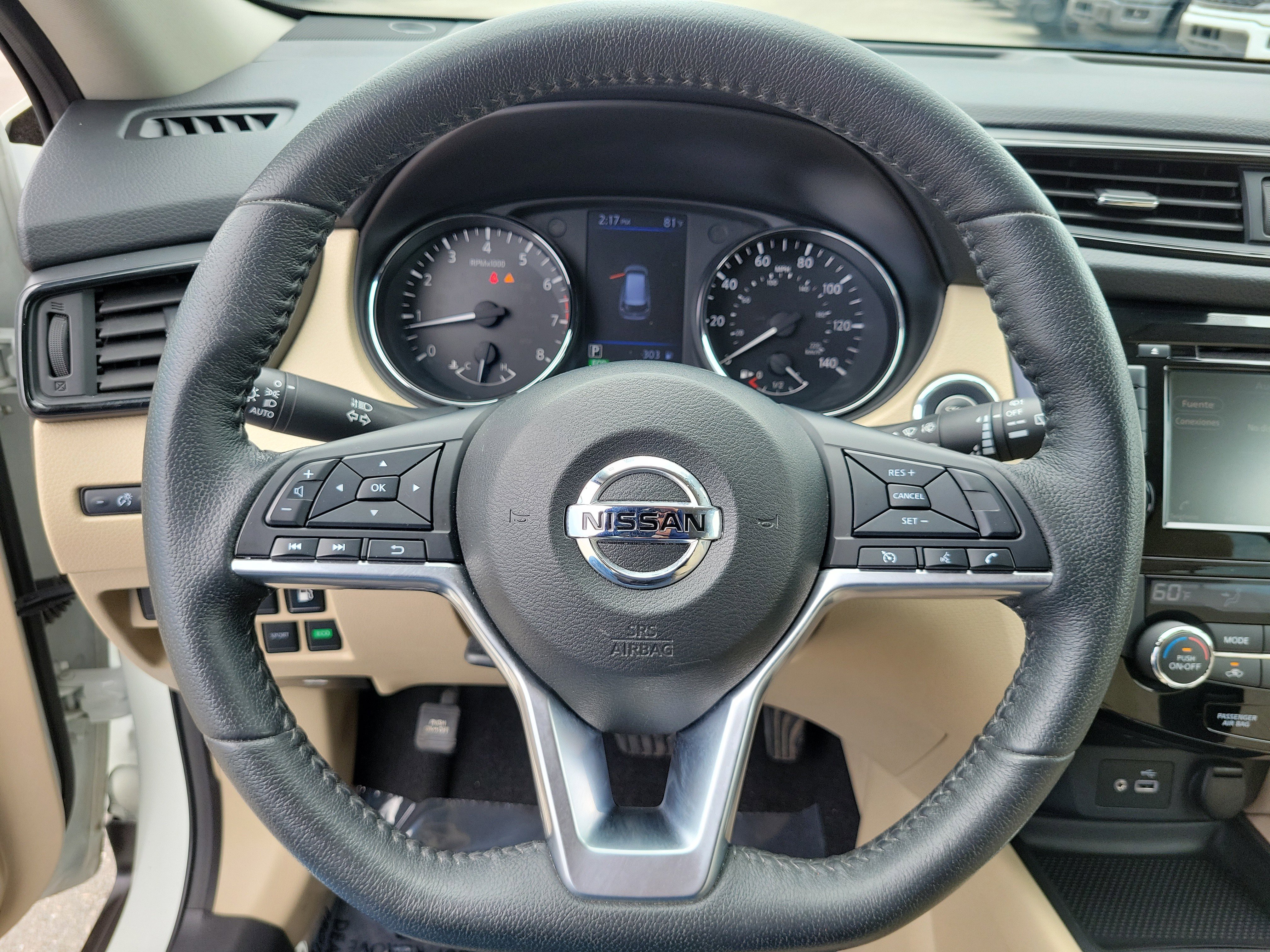 Used 2020 Nissan Rogue SV FWD image 27
