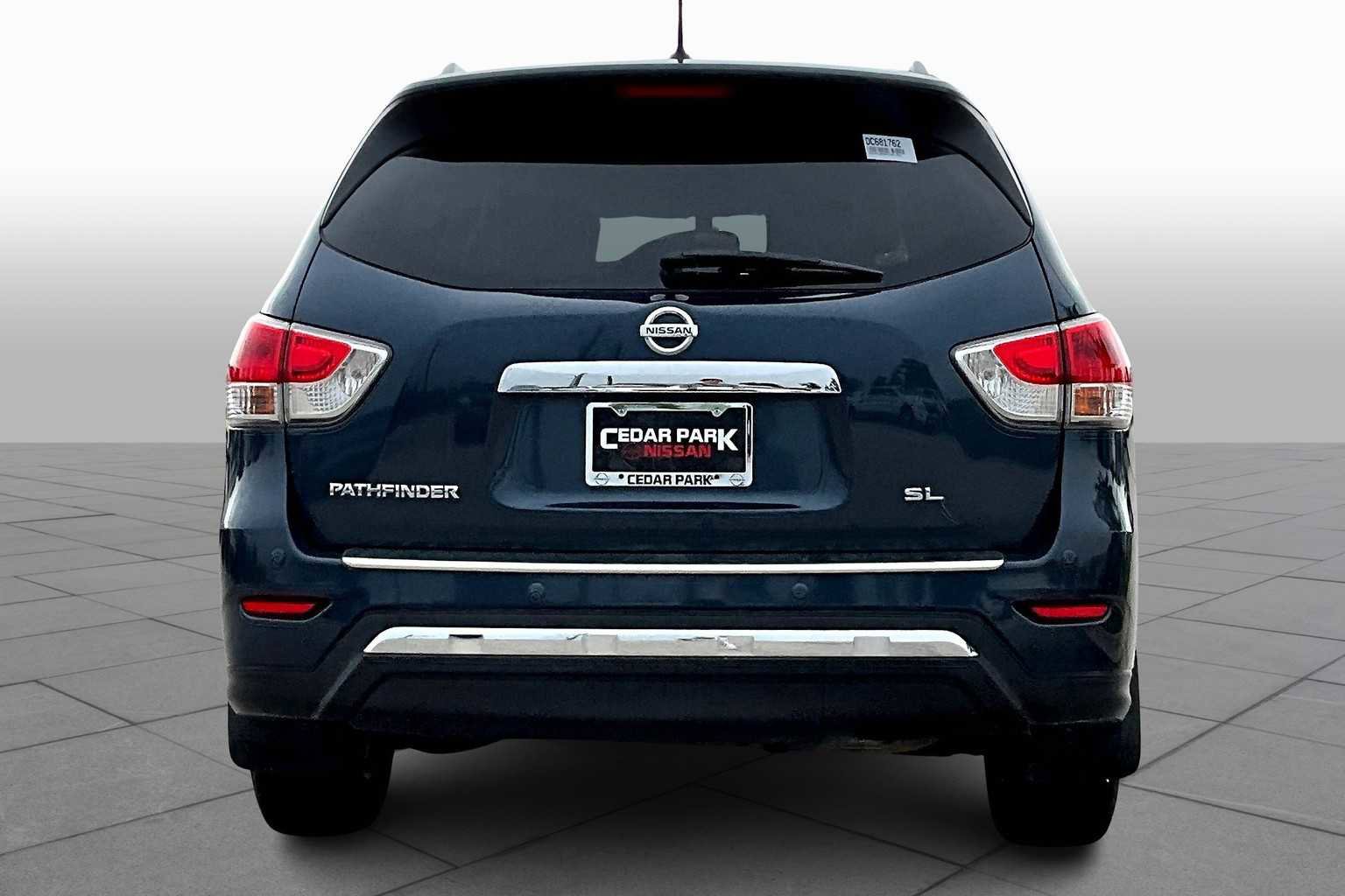 Used 2013 Nissan Pathfinder SL FWD image 5