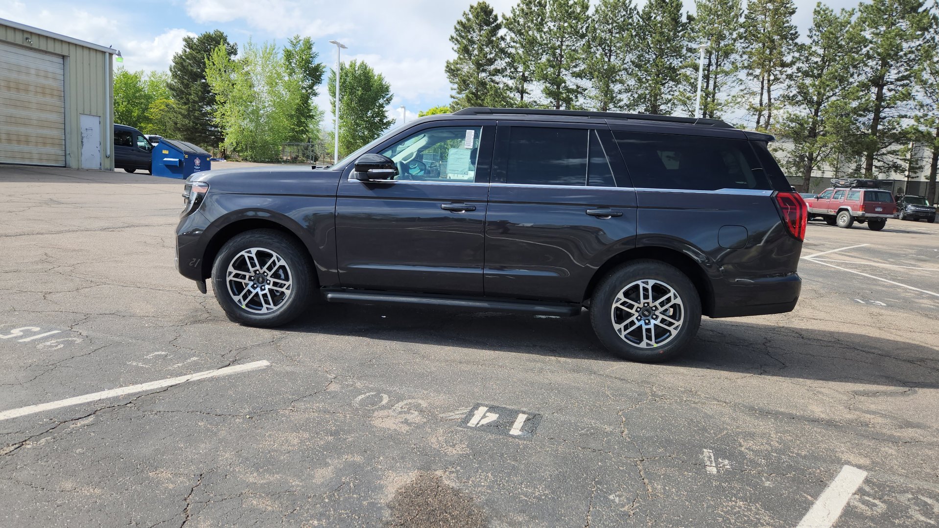 New 2026 Ford Expedition Active AWD/4WD image 6