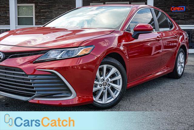 Used 2024 Toyota Camry LE image 7