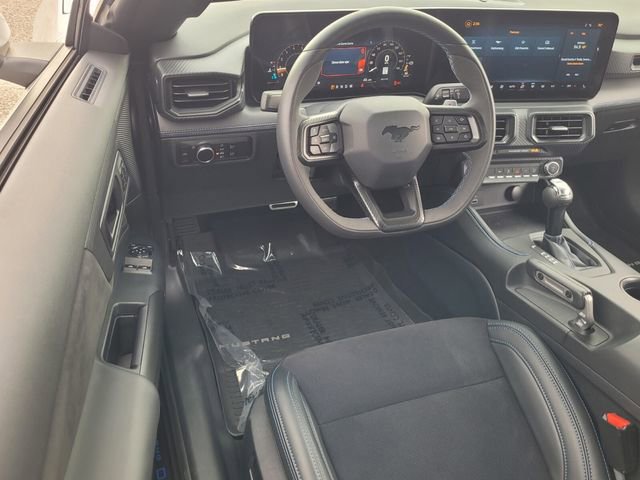 Used 2025 Ford Mustang Dark Horse image 14