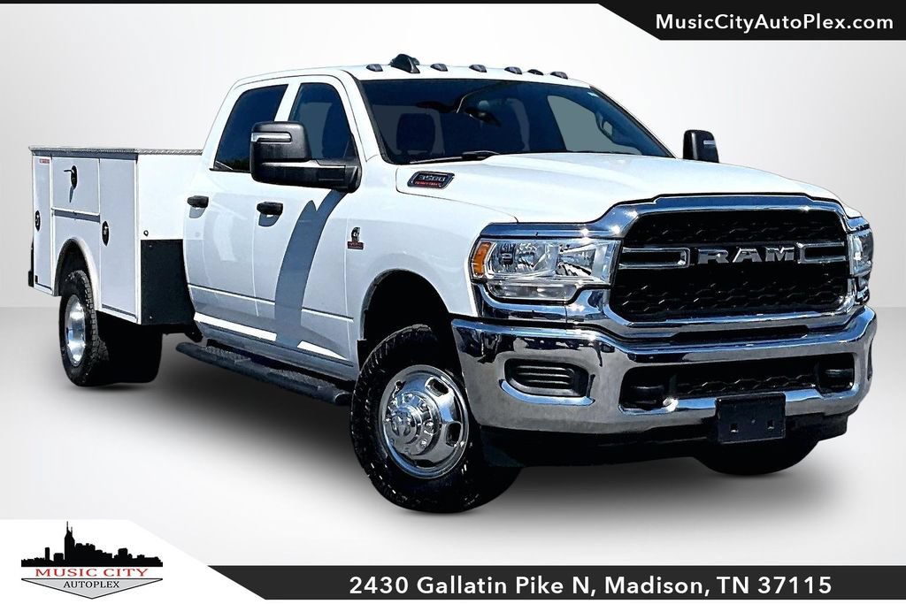 Used 2024 RAM 3500 Tradesman w/ Chrome Appearance Group AWD/4WD image 1